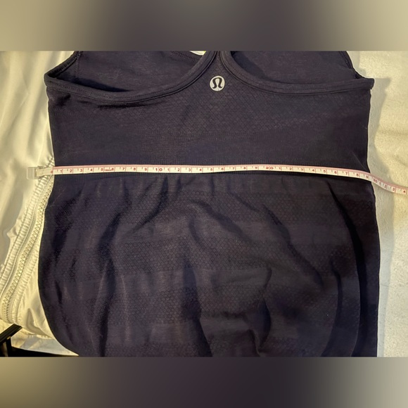 🍋Lululemon Navy blue top - Picture 5 of 6